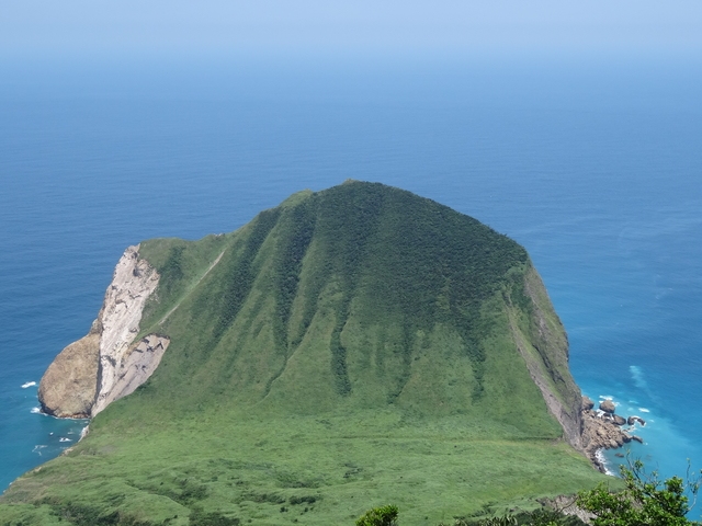 DSC02137.JPG - 龜山島：船繞島、環湖、401高地＋深澳岬象鼻岩旅遊20180512